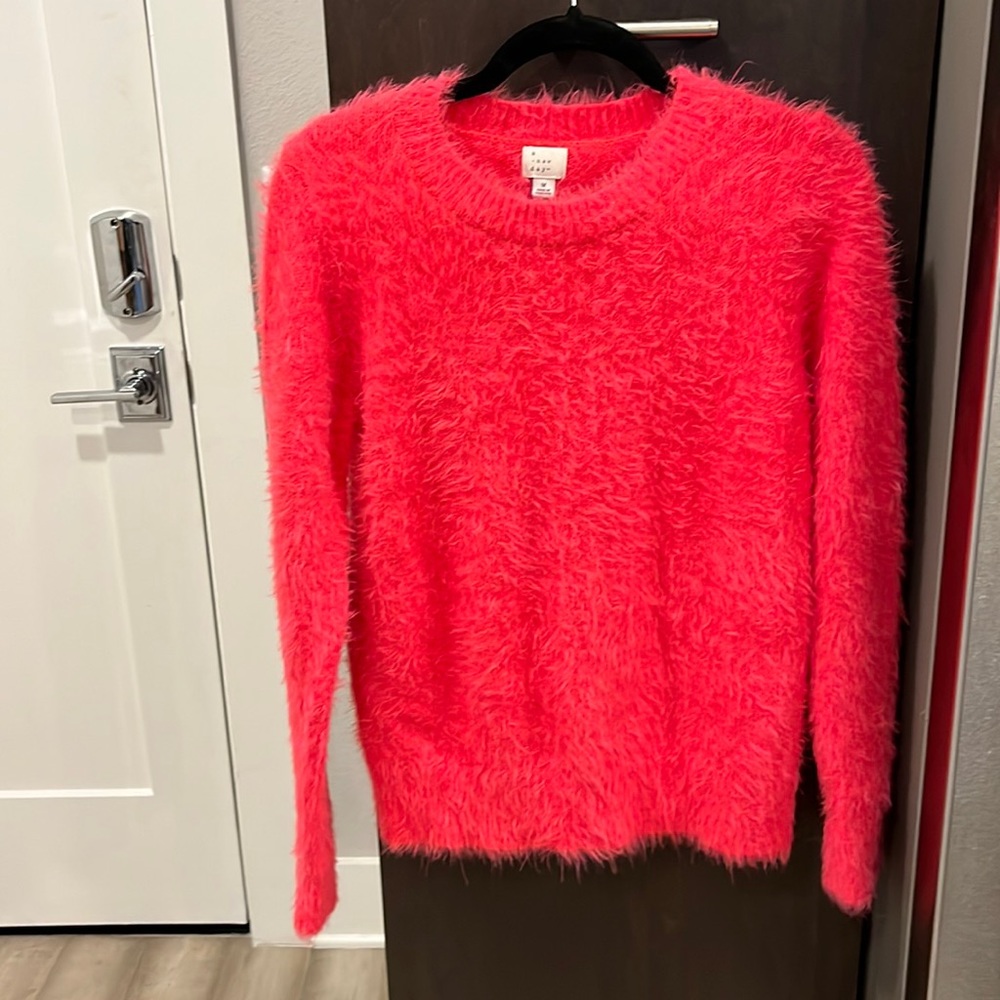 A New Day Hot Pink Fuzzy Eyelash Sweater Size M